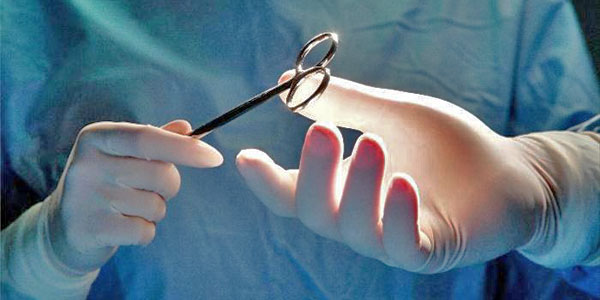 surgical-assistant-small